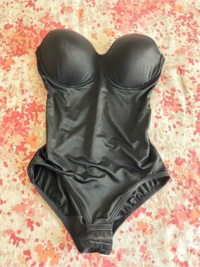 Maidenform Black Strapless Shapewear Bodysuit 36D